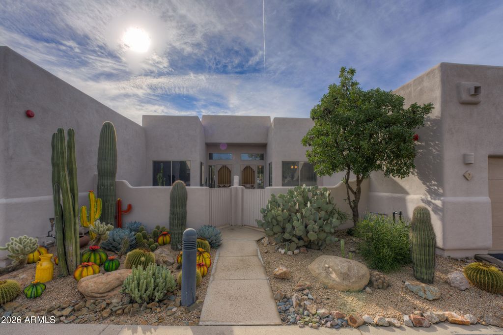 7402 E HUM Road 2, Carefree, AZ 85377