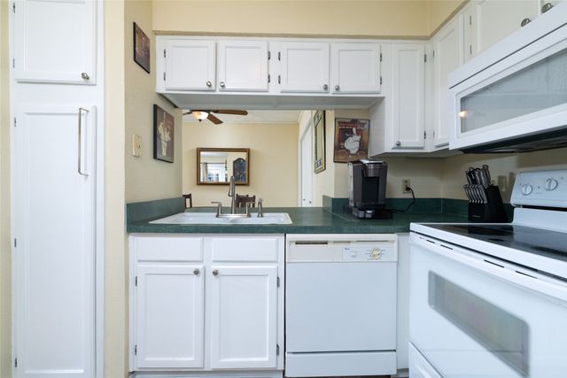 2331 N Davis Drive A, Arlington, TX 76012