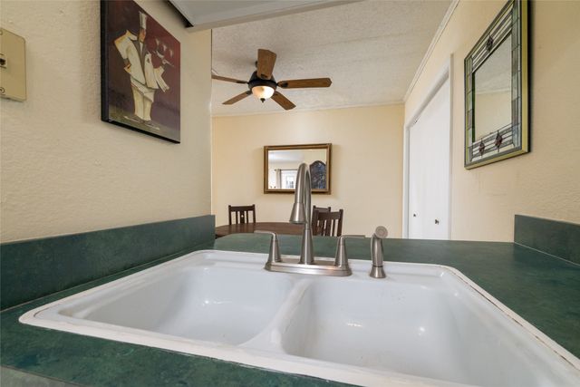 2331 N Davis Drive A, Arlington, TX 76012