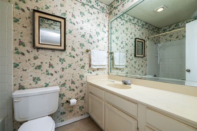 2331 N Davis Drive A, Arlington, TX 76012