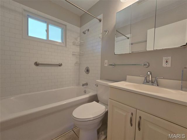 111 Churchill Court, Maryland Heights, MO 63043