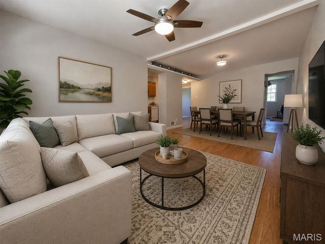 111 Churchill Court, Maryland Heights, MO 63043