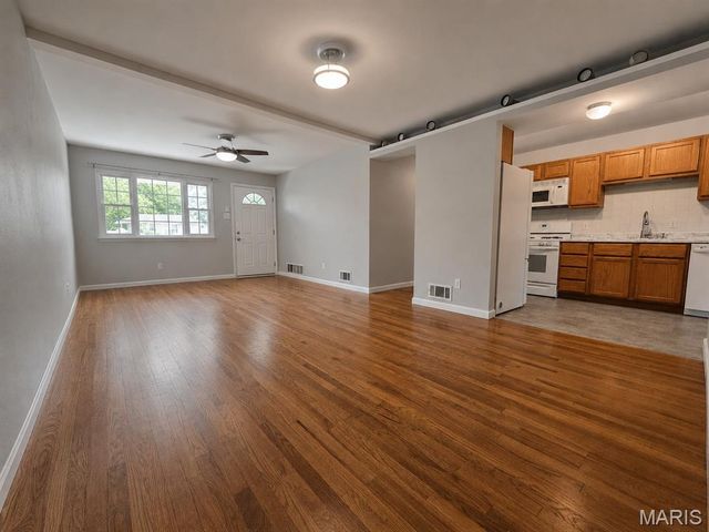 111 Churchill Court, Maryland Heights, MO 63043