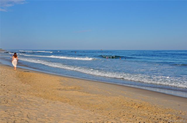 45 Ditch Plains Road, Montauk, NY 11954