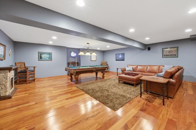 25155 S Stoney Island Avenue, Crete, IL 60417