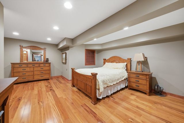 25155 S Stoney Island Avenue, Crete, IL 60417