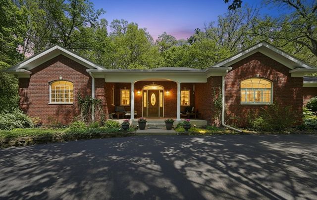 25155 S Stoney Island Avenue, Crete, IL 60417