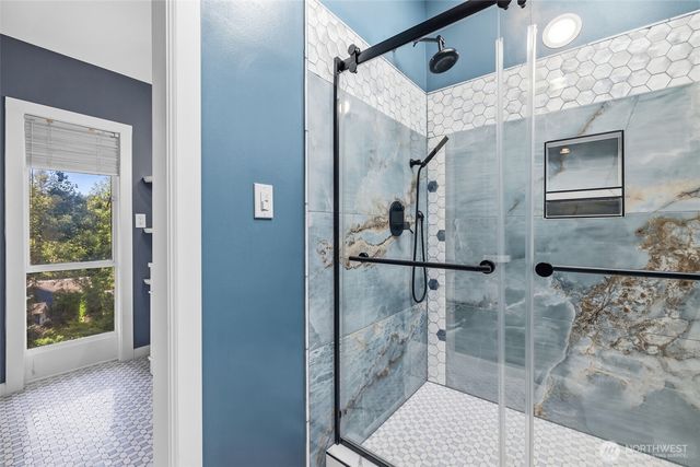 3204 142nd Place NE, Bellevue, WA 98007