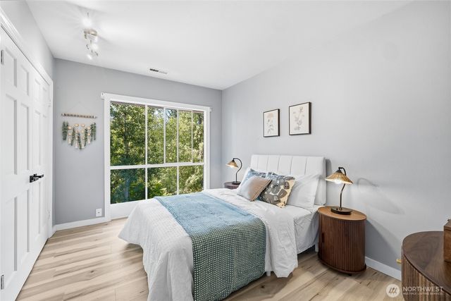 3204 142nd Place NE, Bellevue, WA 98007