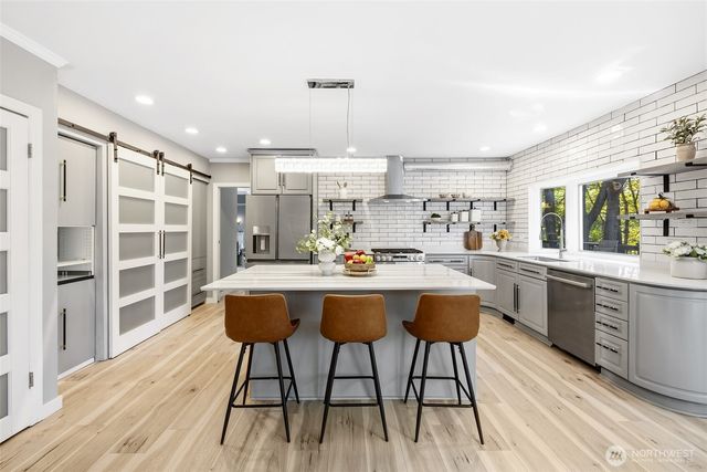 3204 142nd Place NE, Bellevue, WA 98007