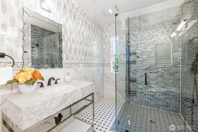 3204 142nd Place NE, Bellevue, WA 98007