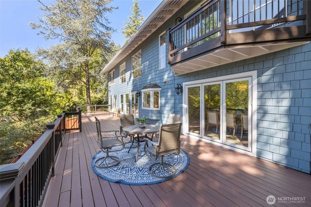 3204 142nd Place NE, Bellevue, WA 98007