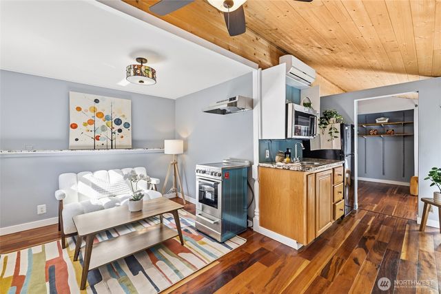 3204 142nd Place NE, Bellevue, WA 98007