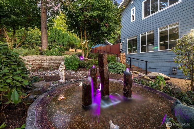 3204 142nd Place NE, Bellevue, WA 98007