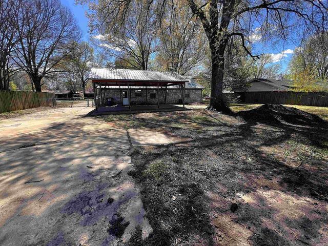 712 McCulloch, Beebe, AR 72012