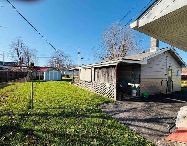 277 N East Street, Spencer, IN 47460