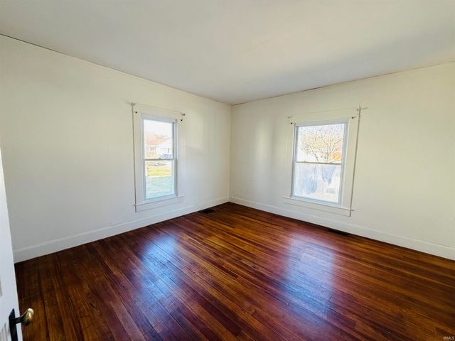 277 N East Street, Spencer, IN 47460