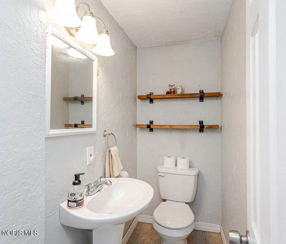 3653 Woodmont Road, Toledo, OH 43613