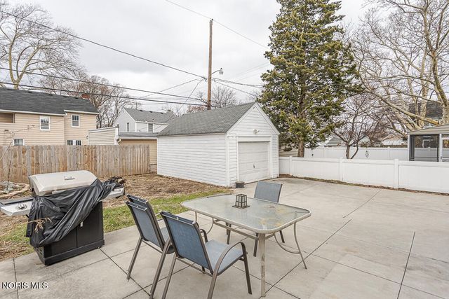 3653 Woodmont Road, Toledo, OH 43613