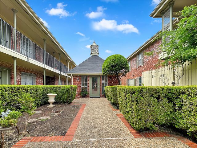 7920 Rockwood LN 131, Austin, TX 78757