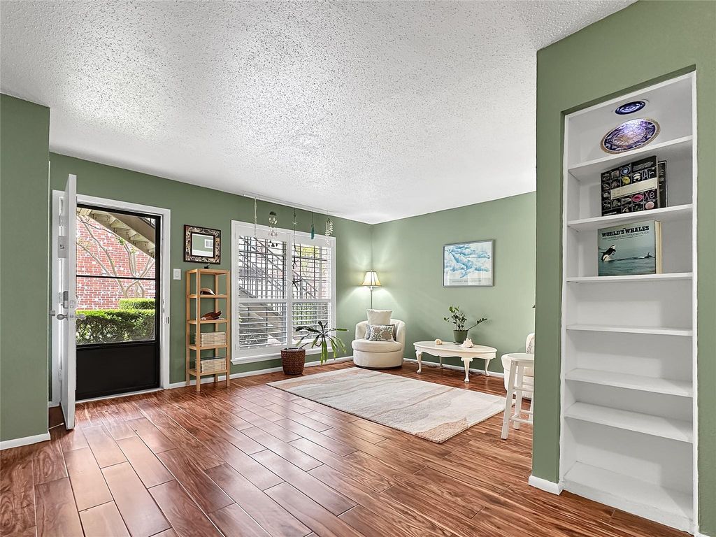 7920 Rockwood LN 131, Austin, TX 78757