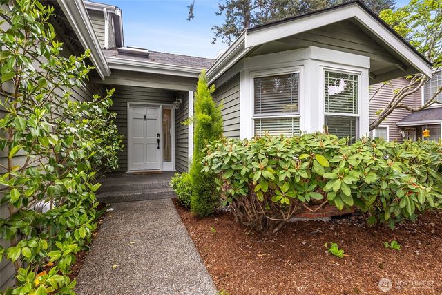 24324 SE 41st Lane, Issaquah, WA 98029