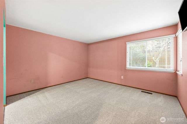 24324 SE 41st Lane, Issaquah, WA 98029