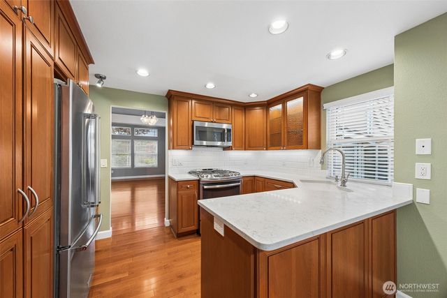 24324 SE 41st Lane, Issaquah, WA 98029