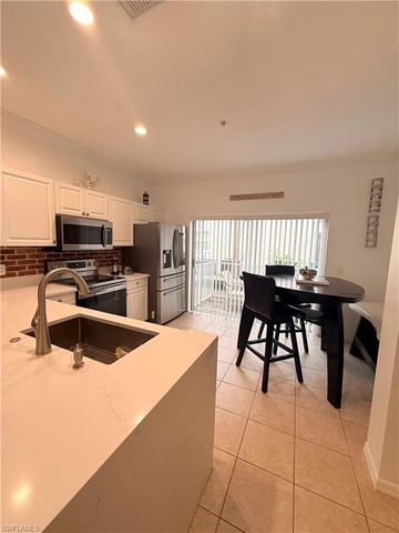 3298 Megan LN 2, Naples, FL 34109
