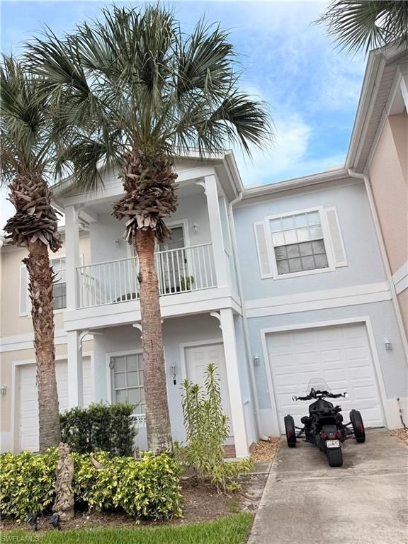 3298 Megan LN 2, Naples, FL 34109