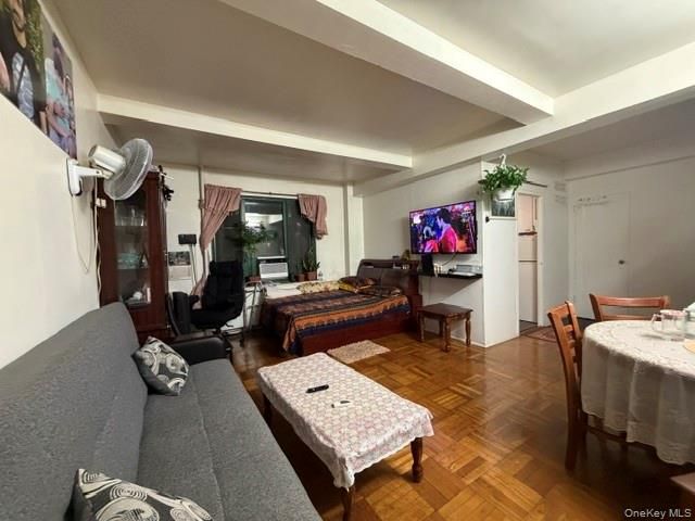 1670 Metropolitan Avenue 3F, Bronx, NY 10462