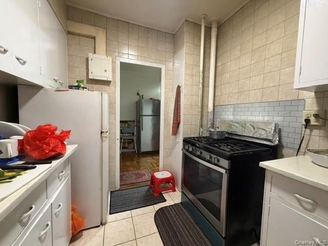 1670 Metropolitan Avenue 3F, Bronx, NY 10462