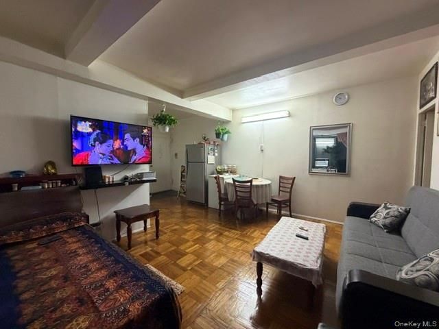 1670 Metropolitan Avenue 3F, Bronx, NY 10462
