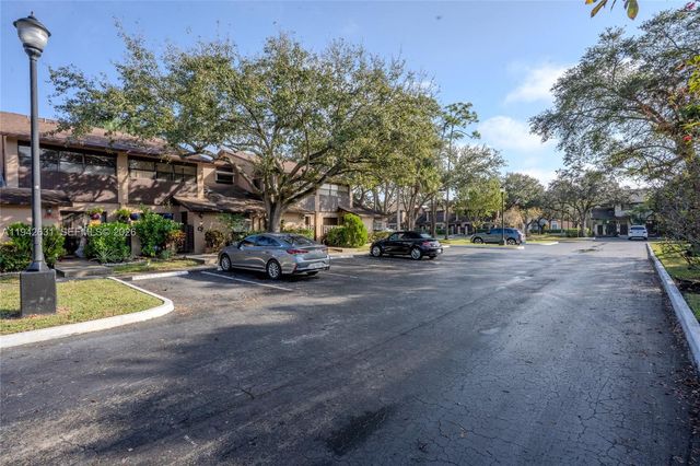 7790 NW 79th Ave G6, Tamarac, FL 33321