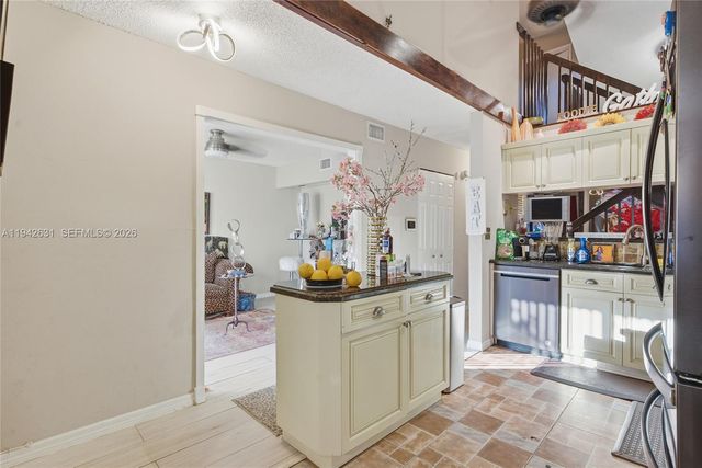 7790 NW 79th Ave G6, Tamarac, FL 33321