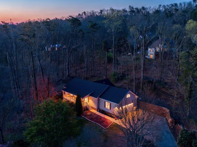 9711 Imperial Drive, Ooltewah, TN 37363