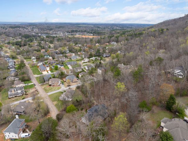 9711 Imperial Drive, Ooltewah, TN 37363