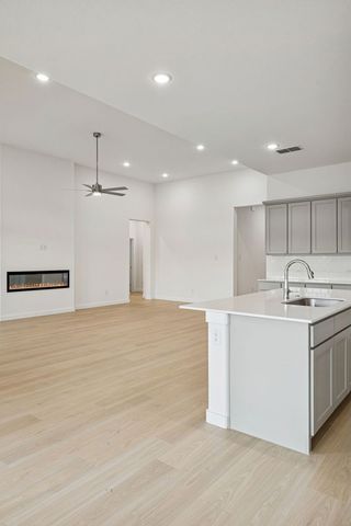 456 Hundred Acre Drive, Waxahachie, TX 75165