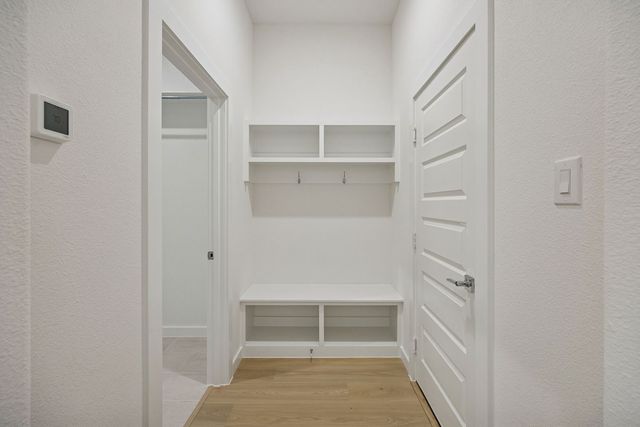 456 Hundred Acre Drive, Waxahachie, TX 75165