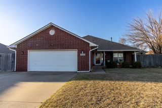 1317 Washington Circle, Moore, OK 73160