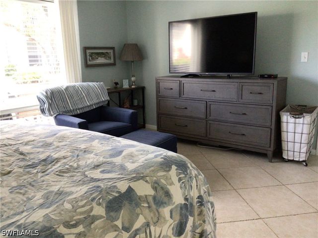 195 Peppermint LN W 881, Naples, FL 34112