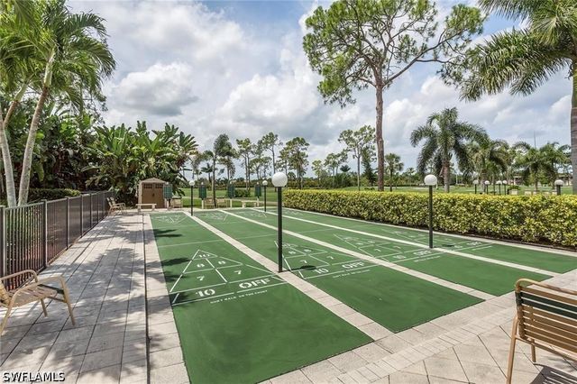 195 Peppermint LN W 881, Naples, FL 34112