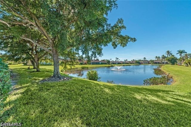 195 Peppermint LN W 881, Naples, FL 34112