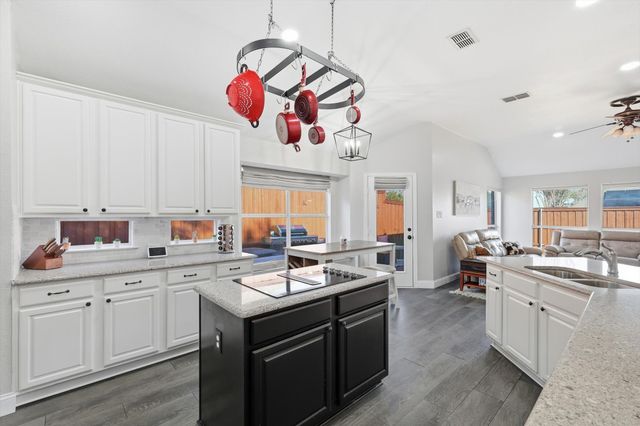 3704 Cottonwood Springs Drive, The Colony, TX 75056