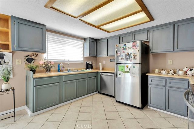 9983 Ladera Avenue, Lucerne Valley, CA 92356