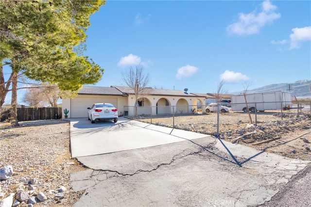 9983 Ladera Avenue, Lucerne Valley, CA 92356