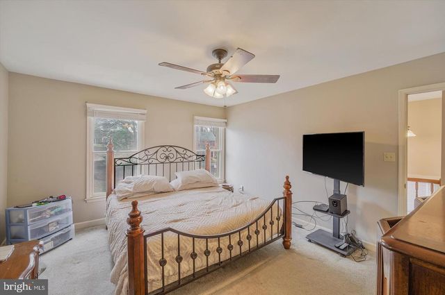 105 HUCKLEBERRY DR, La Plata, MD 20646
