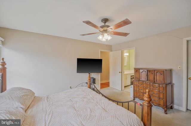 105 HUCKLEBERRY DR, La Plata, MD 20646