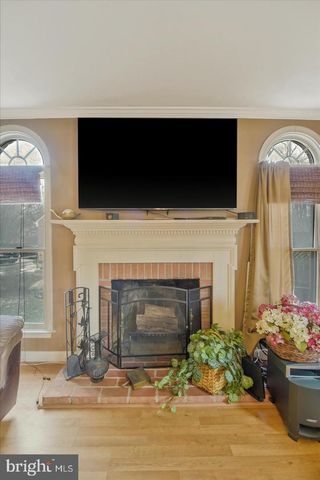 105 HUCKLEBERRY DR, La Plata, MD 20646