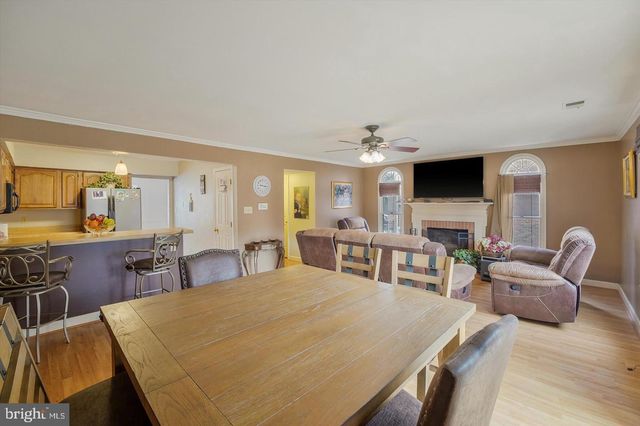 105 HUCKLEBERRY DR, La Plata, MD 20646